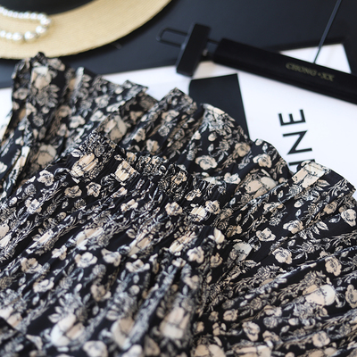 虫小小中长A字大摆碎花半身裙