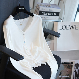 内搭26A102H 女打底T恤衫 虫小小 木耳边轻薄真丝莱赛尔V领针织开衫