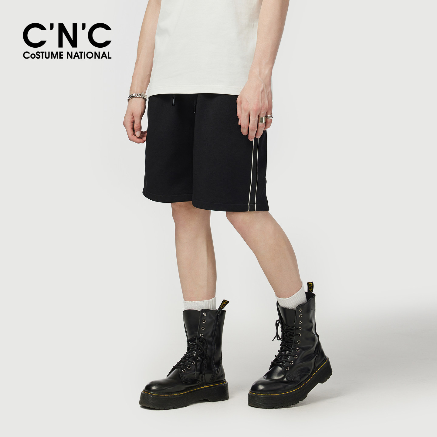 CNC男装短25夏季黑色条纹男士短裤薄款透气运动轻奢五分短裤