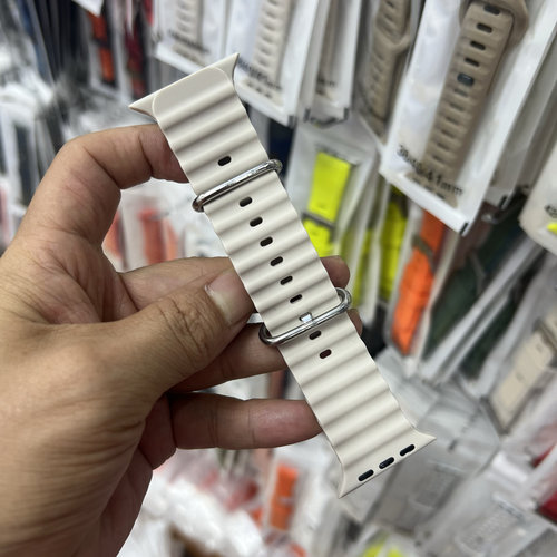 华强北s8新款海洋硅胶表带运动款applewatch8 ultra通用iwatch7/6