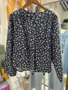 轻奢欧货原创设计宽松百搭圆领长袖 女上衣 碎花衬衫