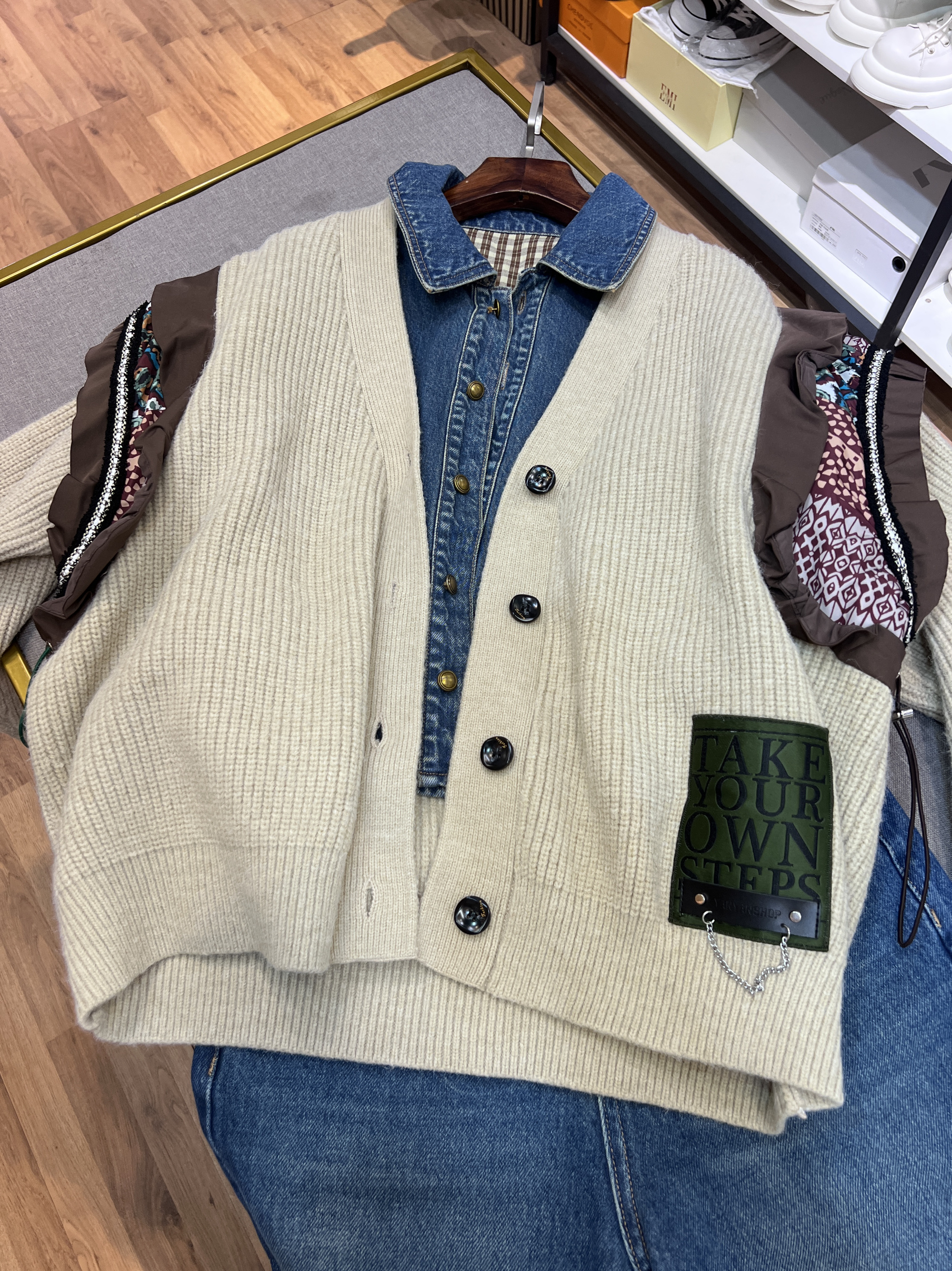 2024欧货新款He 原创设计师款重工拼接休闲毛织开衫马夹针织背心