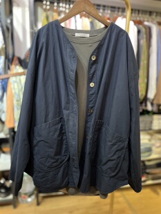 宽松百搭减龄V领外套女上衣休闲男女同款 轻奢日系文艺感新款 时尚