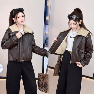 加绒加厚带毛领皮衣外套女冬季2025新款小个子短款宽松休闲皮夹克