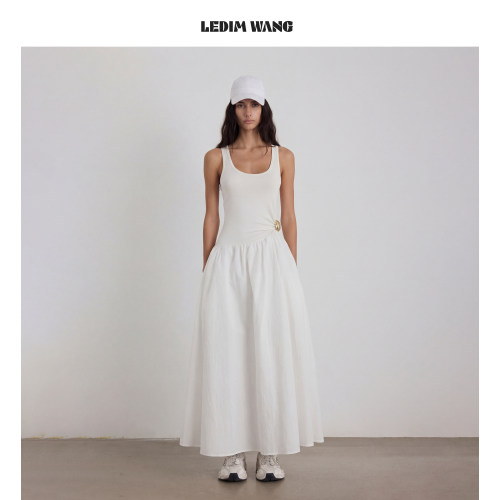 LEDIM WANG金扣拼接背心连衣裙女白色收腰裙摆平角长裙26春夏新款