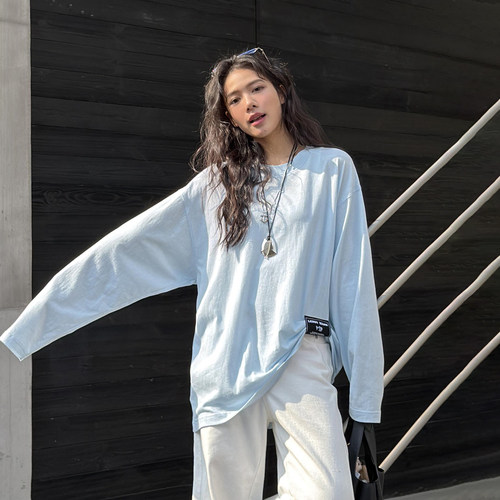 LEDIM WANG 捏褶素色长袖T恤女蓝色宽松内搭休闲上衣2026春夏新款