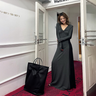 LEDIM 气质拼接长裙淡人穿搭 WANG撞色V领扭结连衣裙女大摆裙修身