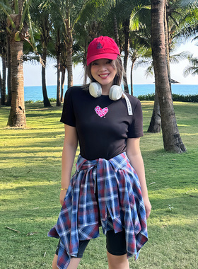 LEDIM WANG怦然心动T恤爱心印花黑色圆领短袖男女同款内搭打底