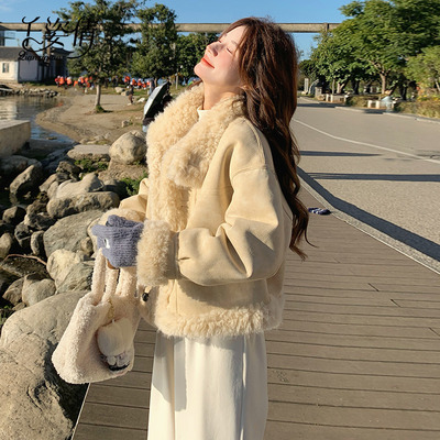 米黄色羊羔毛外套女秋冬季新款