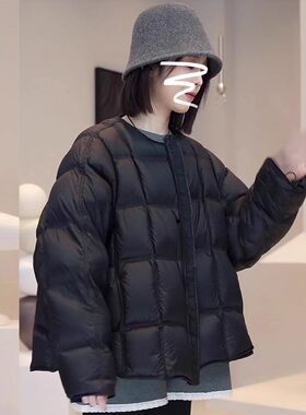 90白鸭绒黑色小方块羽绒服女冬季