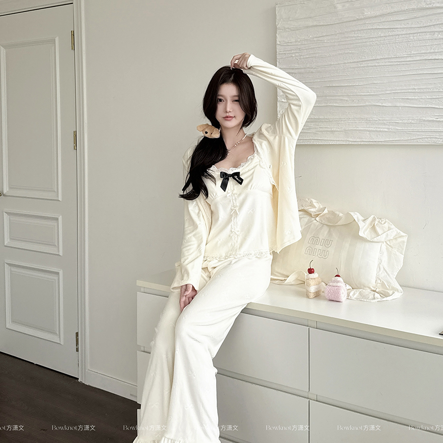 BK方潇文* 【奶油泡芙】秋冬蝴蝶结海岛绒家居服带胸垫保暖睡衣