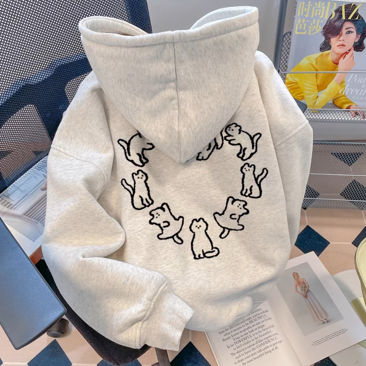 银狐绒百搭连帽加绒男卫衣女猫咪印花秋冬季新款黑色情侣装上衣潮