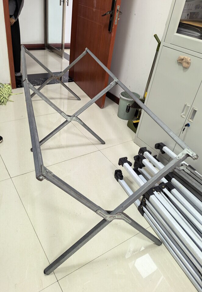 4月1日吕梁市电子称一台、折叠遮阳雨伞棚一个、折叠桌子一张网络拍卖公告