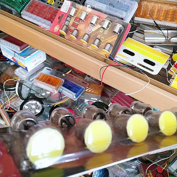 100 COB 전구 2405 2409 단일 및 이중 꼬리 트럭 LED 전구 24V 트럭 스티어링 전구