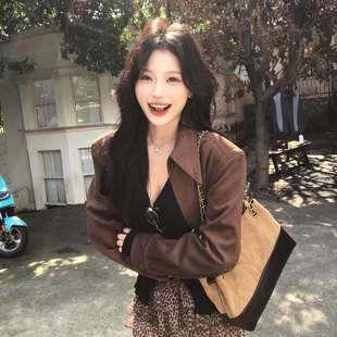 外套 早秋高级感复古正肩咖色短款 陈六六CHENLIULIU 秋日悸动