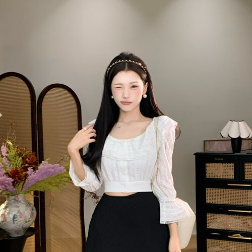 陈六六【白月光匿名】韩系温柔风翻领荷叶边七分袖白色衬衫上衣