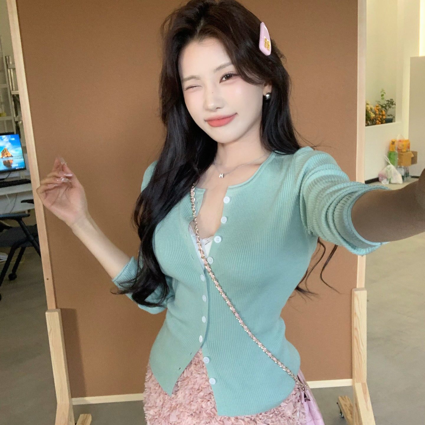 陈六六CHENLIULIU【薄荷甜茶】春季气质绿色百搭长袖针织衫上衣