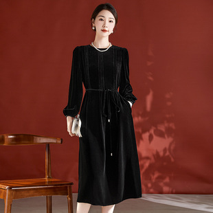 喜婆婆婚宴装秋冬装新款妈妈婚礼服高端订婚敬酒真丝绒连衣裙