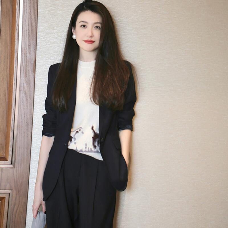 高级感羊毛简约显瘦修身西服