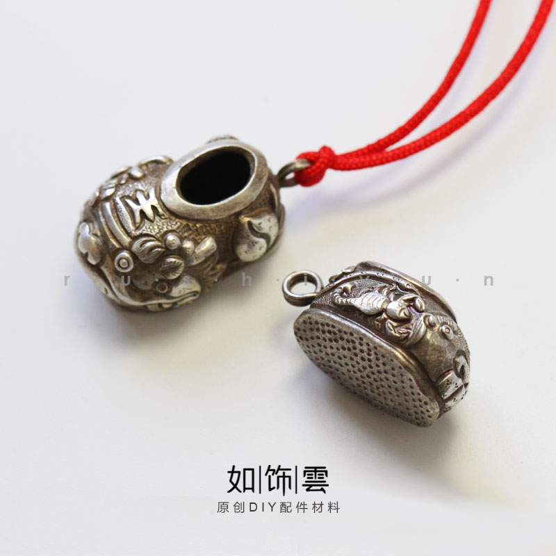925银錾刻虎头鞋五毒鞋挂坠包挂