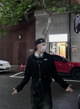 WIDE VIBES自主小恶魔双开拉链短款卫衣开衫暗扣帽衫秋季男女同款