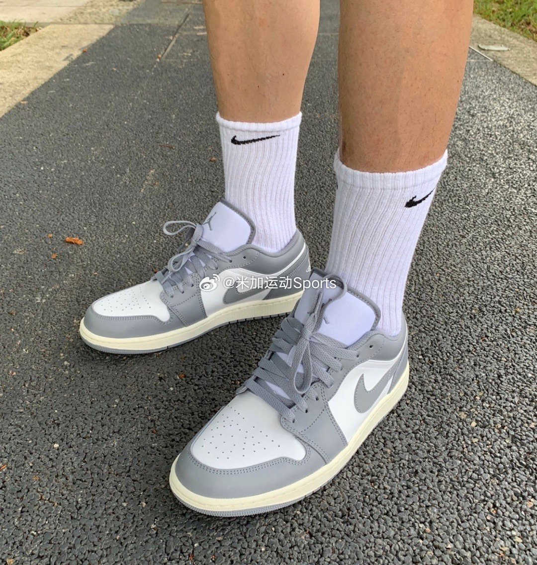 耐克Air Jordan 1 Low AJ1复古灰 做旧 男女低帮篮球鞋553558-053