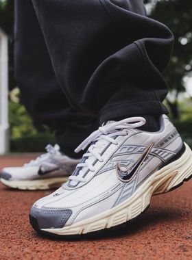 NIKE耐克男鞋 INITIATOR 透气运动休闲舒适缓震跑步鞋IO7609-101