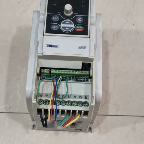 议价四方SUNFAR变频器 E550-4T0040L维修 - 封面