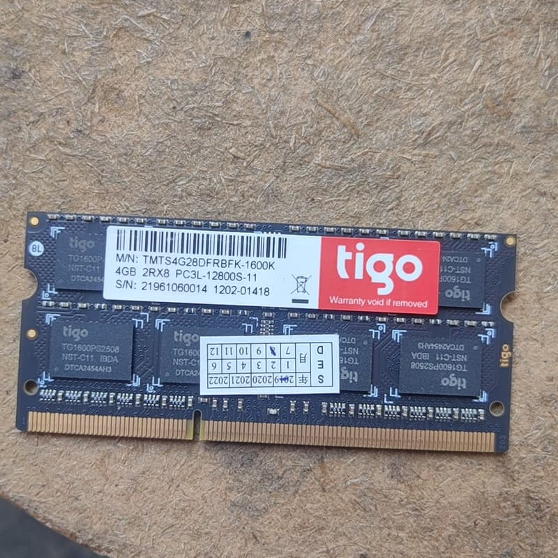 议价金泰克4G DDR3内存条，有 23 根，机器上现拆的，有需维修