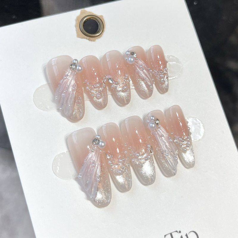 纯手工穿戴甲温柔氛围感细闪猫眼纯白婚甲纯欲显白穿戴甲美甲贴,彩妆/香水/美妆工具,穿戴甲/甲片,淘宝优惠券,粉丝福利购,淘宝优惠卷