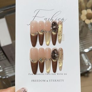 纯手工日落 波点堆钻细狗穿戴甲 糖秋冬奶栗风爆闪香槟金猫眼法式