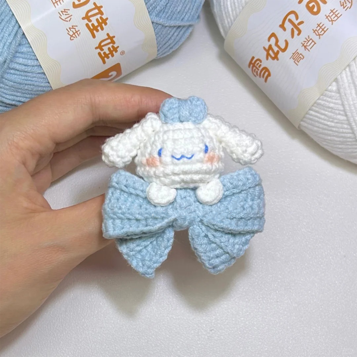 蝴蝶结玉桂狗发夹胸针钩织挂件毛线编织可爱实用送朋友DIY材料包