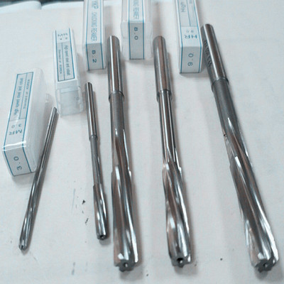 YKP含钴手用直刃机用螺旋刃铰刀