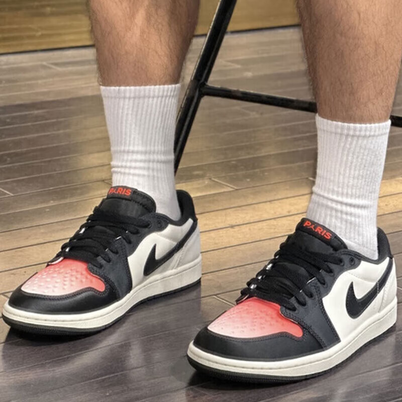 【尖货】NIKE耐克男子AIR JORDAN 1 RETRO 运动篮球鞋HF8828-100