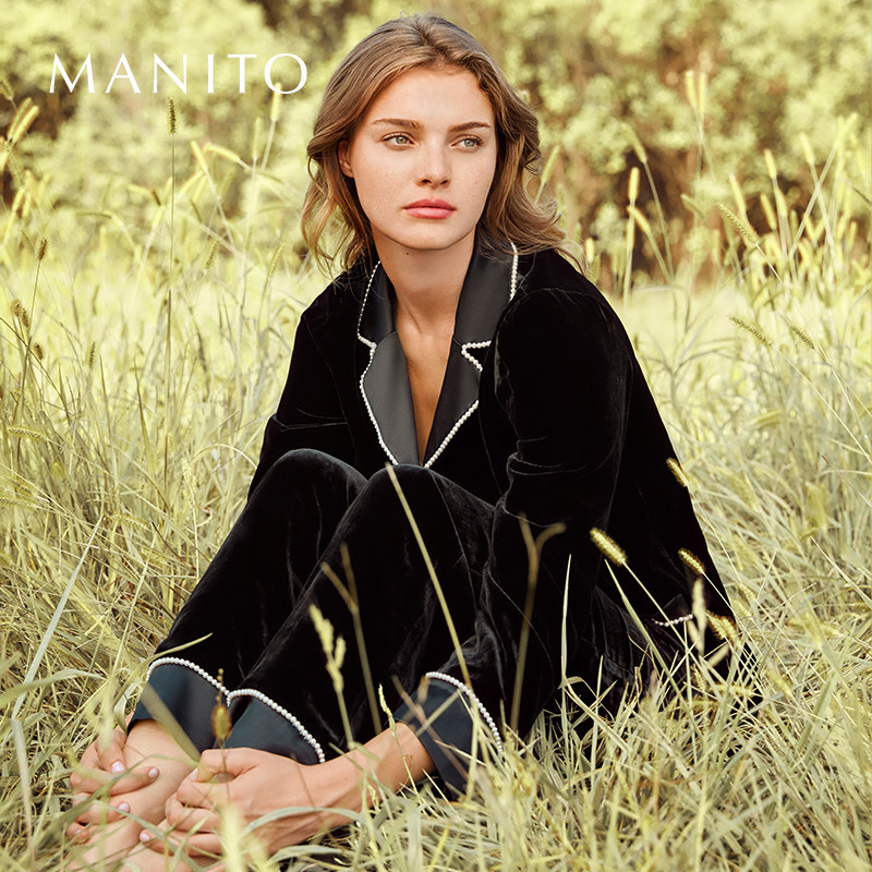 经典黑高贵典雅，胭脂粉温柔娇俏