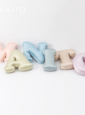 MANITO/曼尼陀26字母系列抱枕真丝桑蚕丝车载靠枕腰枕