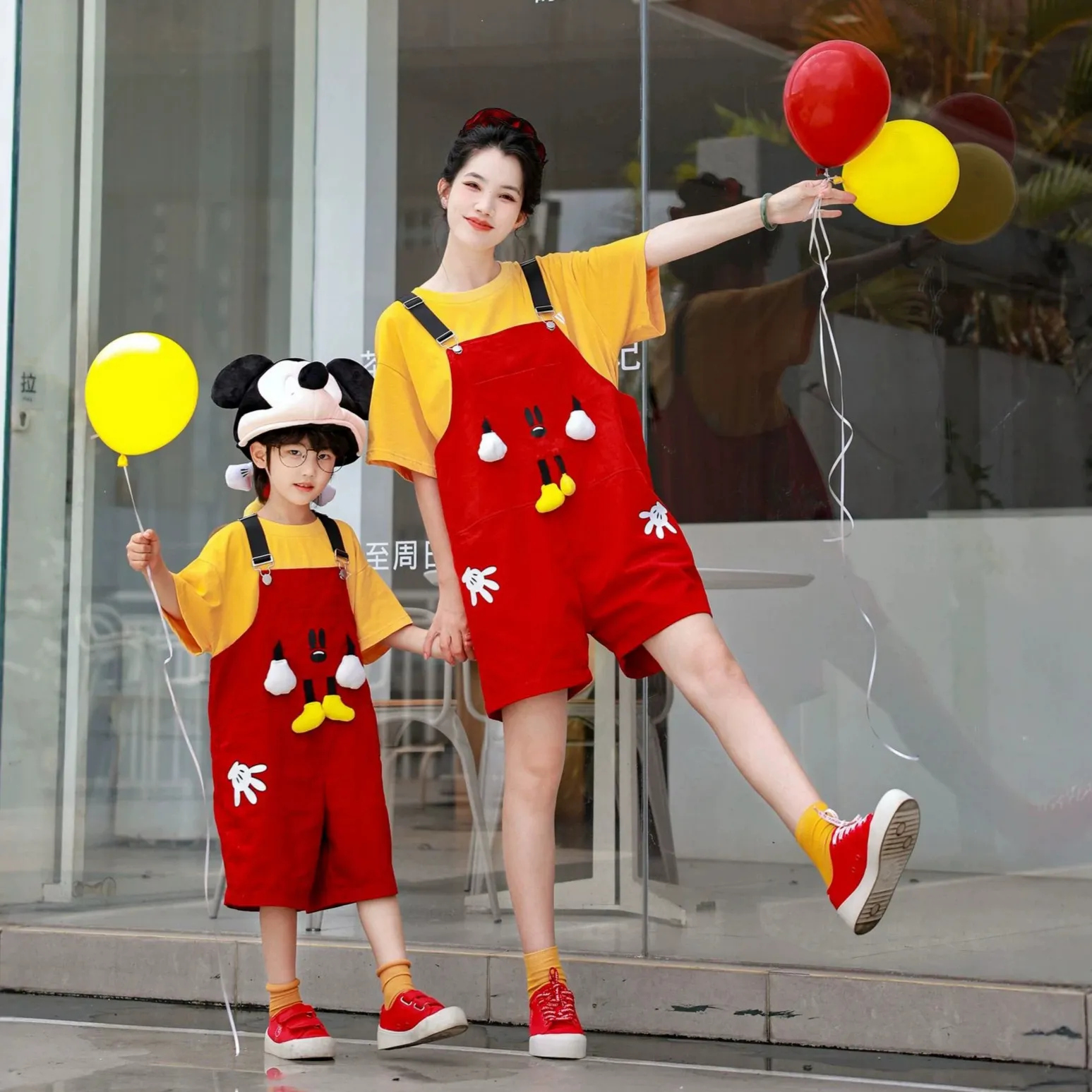 亲子装儿童夏季新款可爱洋气背带裤套装母子母女两件套韩版