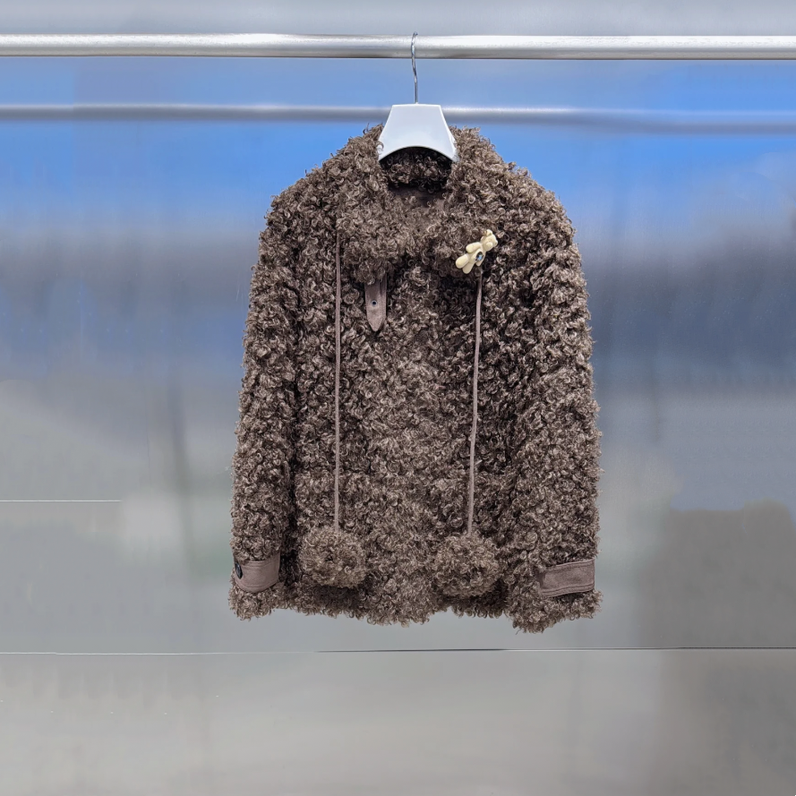 现货芮家2025冬款女宽松毛绒球抽绳高领加厚羊羔毛外套RL90110189