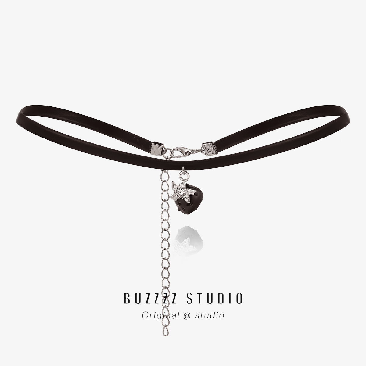 草莓危机〃原创设计项链女潮choker皮革项圈甜酷辣妹颈链锁骨链