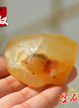 新疆克拉玛依天然金丝玉/地表籽料/柠檬鸡油黄/宝石光原石/91.6克