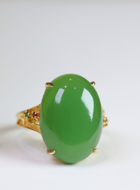 天然和田玉碧玉戒指阳绿碧玉蛋面戒指18k金镶嵌