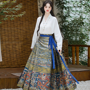 原创版权新中式提花斜襟V领一片式重工妆花织金马面裙蟠龙满地金