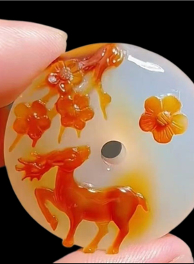 纯天然红玛瑙玉髓生肖雕花平安扣吊坠纯手工俏色巧雕挂件项链