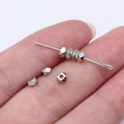 100个/包 3.6x3.6x2.4mm 多色 几何切割小孔珠隔位珠 ABD-C16225