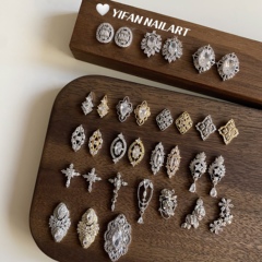 YIFANNAIL复古宫廷 高品满钻布契拉提锆石 富家千金美甲饰品E21