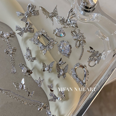 公主风~满钻锆石蝴蝶结美甲饰品