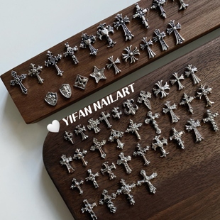 YIFANNAIL 辣妹金属 古银克罗心 白金十字架美甲饰品E22