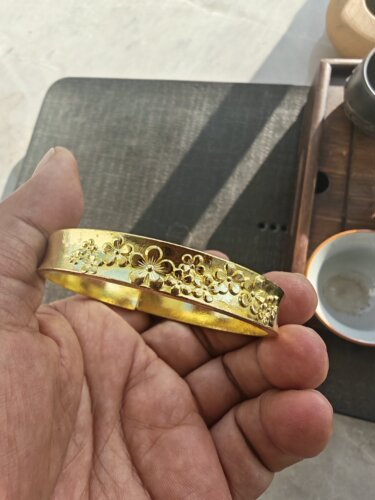 黄铜手镯实心纯铜凹面刻梅花手镯金色饰品
