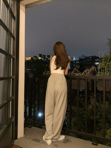 韩版灰色阔腿学生直筒运动裤子
