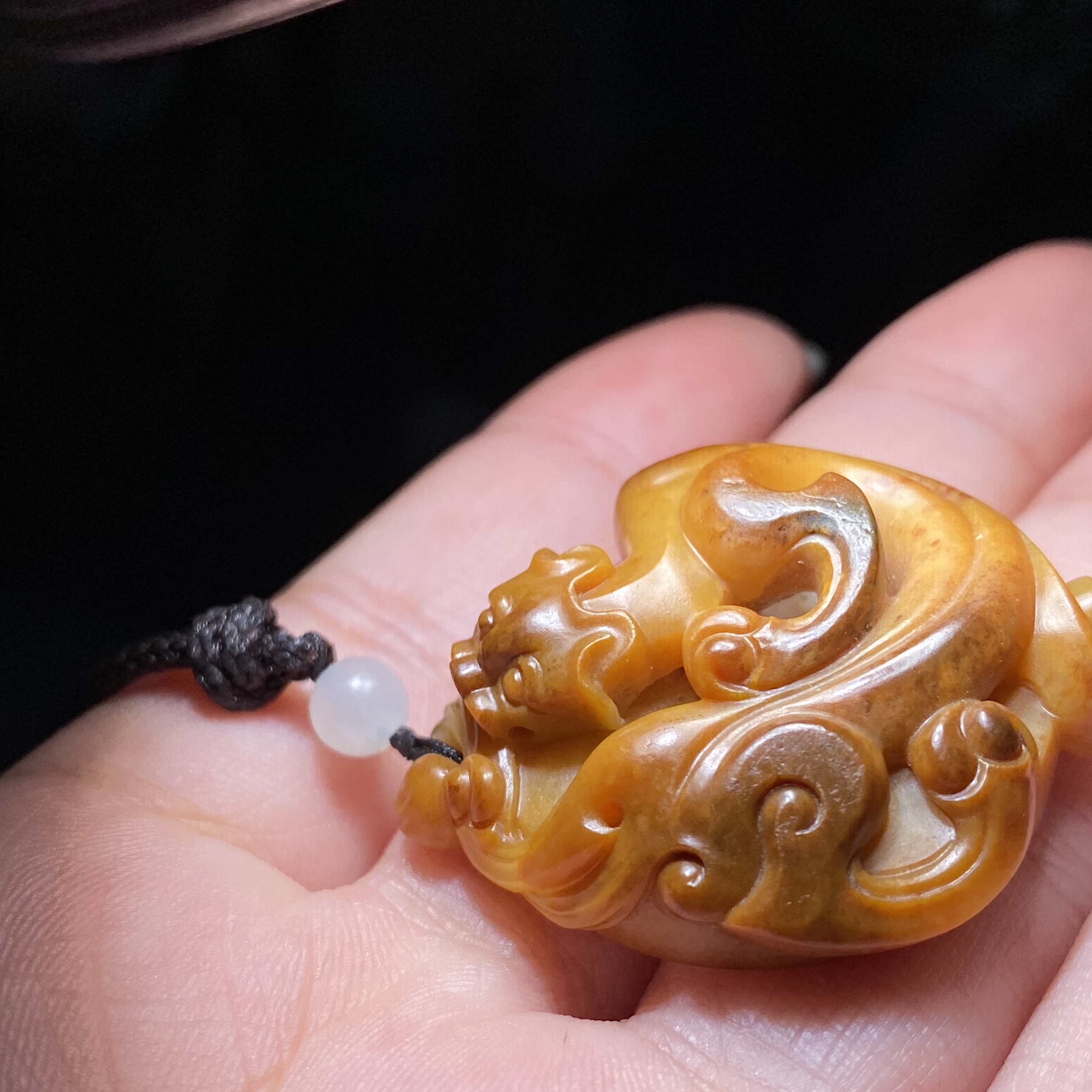 【结缘勿拍】一眼就爱上的老玉 新疆和田白玉黄沁籽料螭龙壁挂件